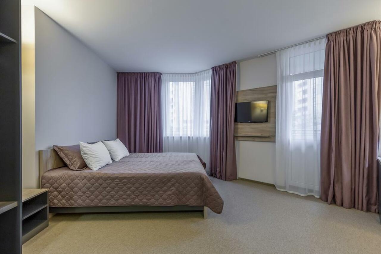 Favor Sport Hotel Kiev Exteriör bild
