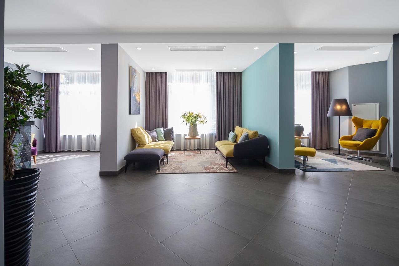Favor Sport Hotel Kiev Exteriör bild