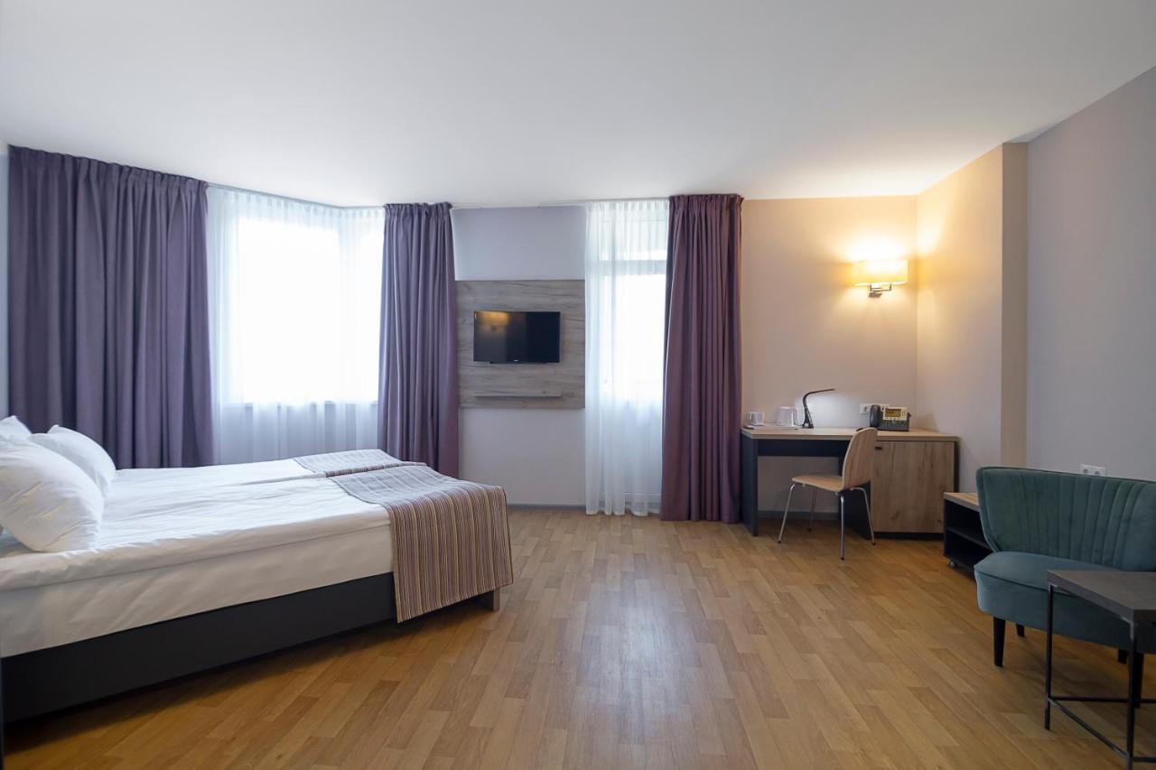 Favor Sport Hotel Kiev Exteriör bild