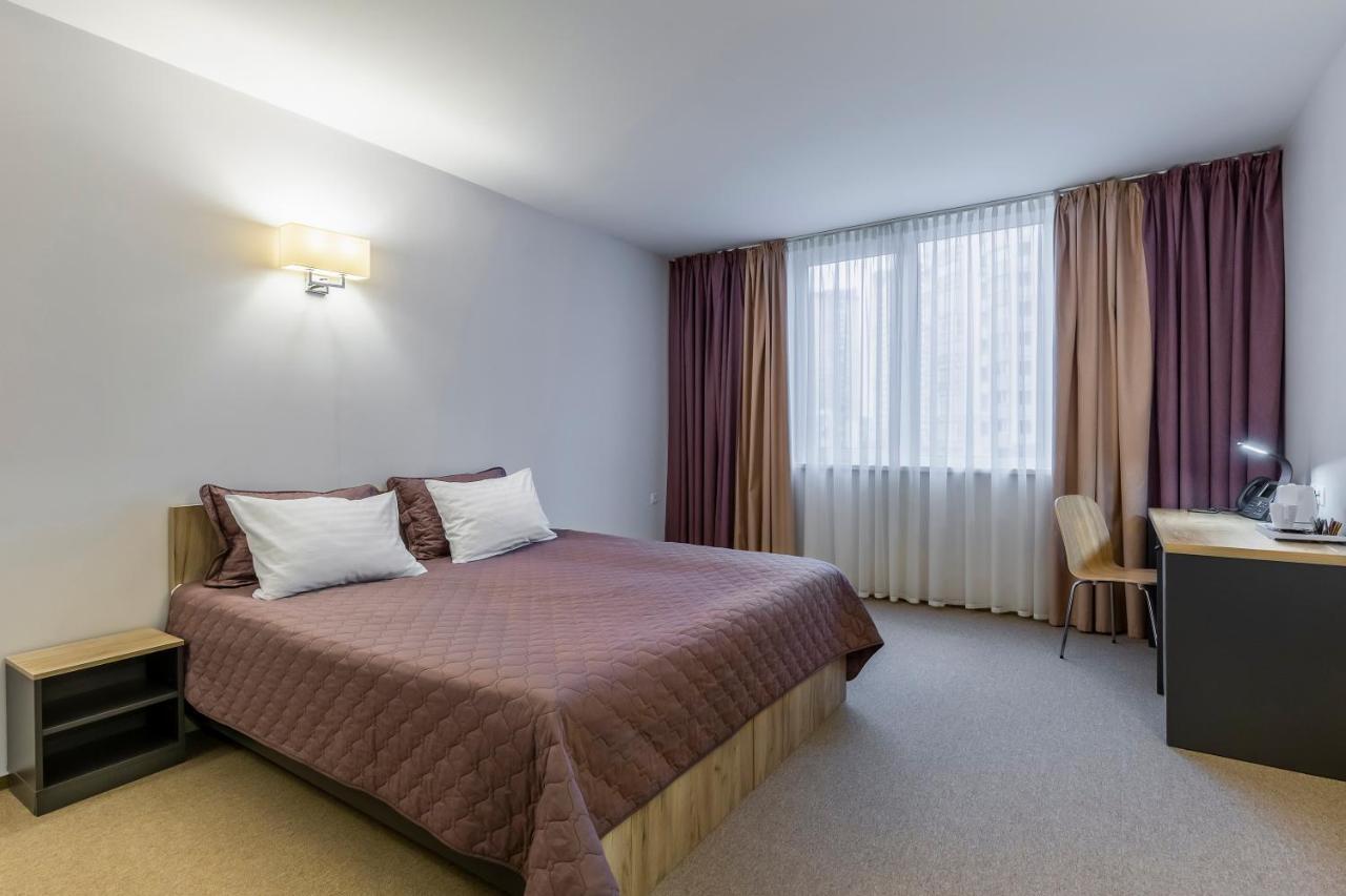 Favor Sport Hotel Kiev Exteriör bild